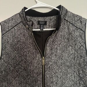 Jones New York Black & White Herringbone Zip-Front Vest